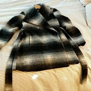 A Pea in the Pod Maternity Jacket